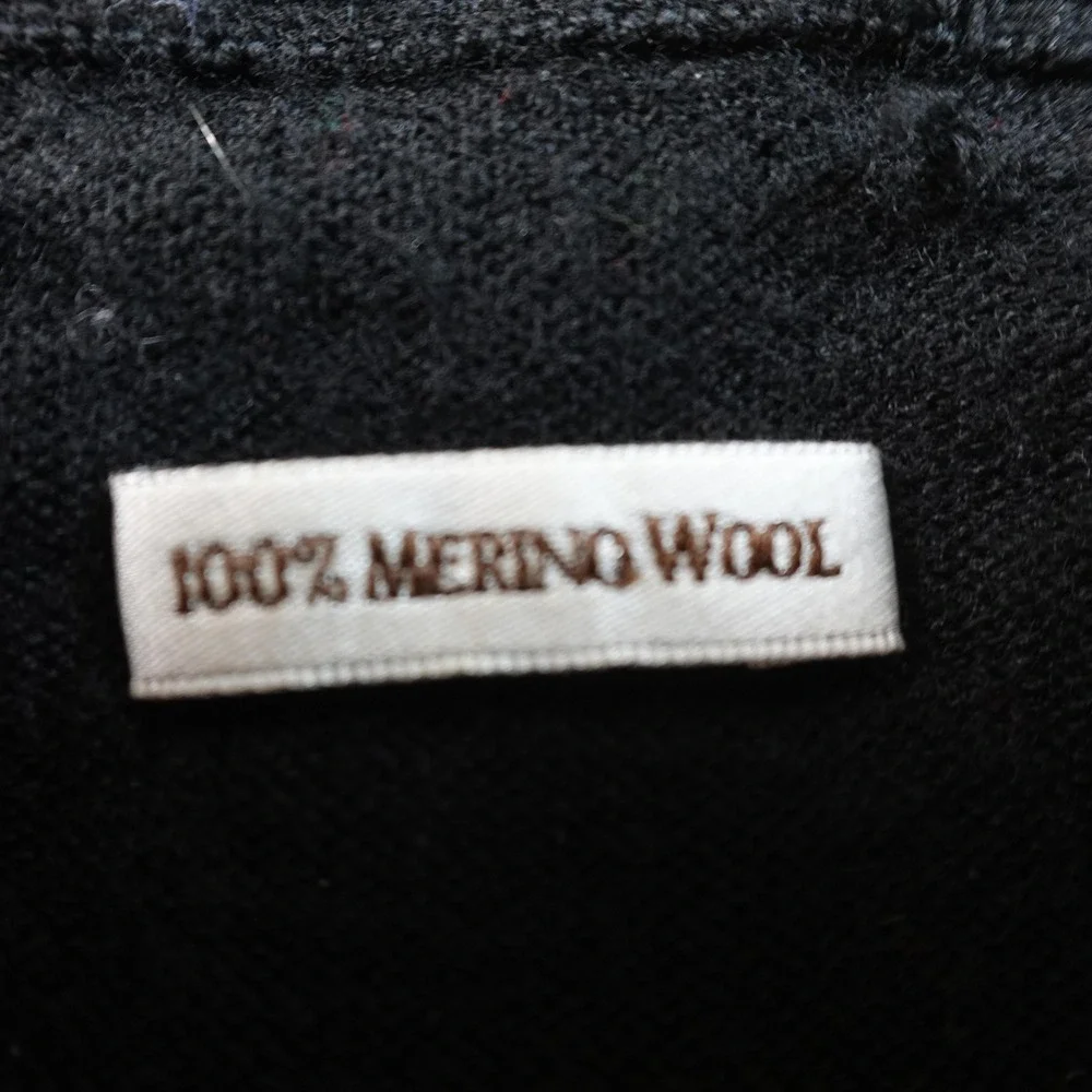 Peter Millar Sweater Vest Mens L Black Merino Wool V Neck Knit Pullover Soft Top
